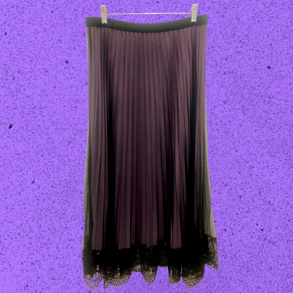 Shein Pleated Lace Skirt 💜🖤